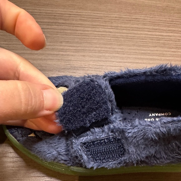 Toms Blue Fuzzy Monster Kid’s Shoes - Picture 5 of 5